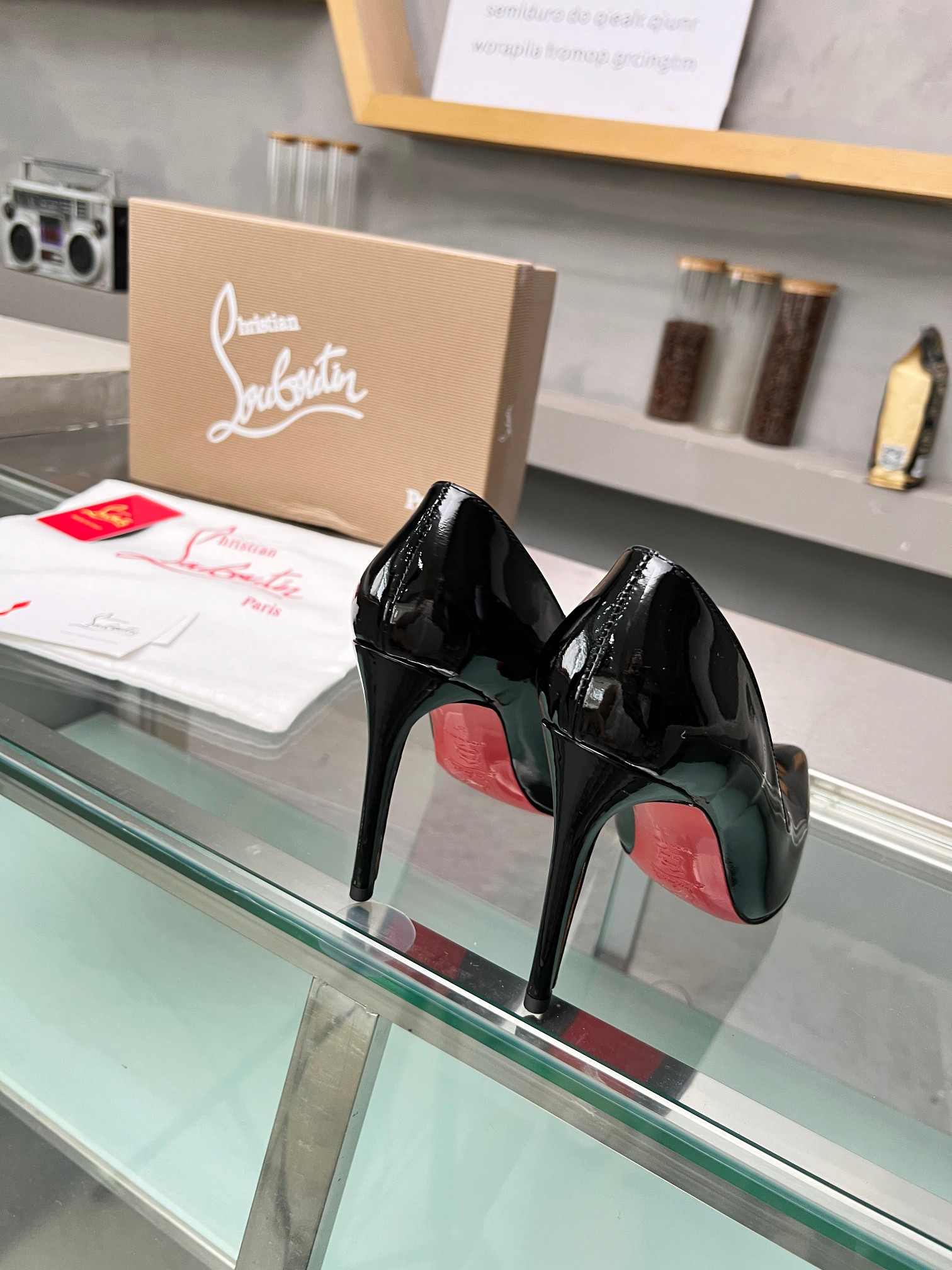ua chr1st1an louboutin cl red-botT0m shoes