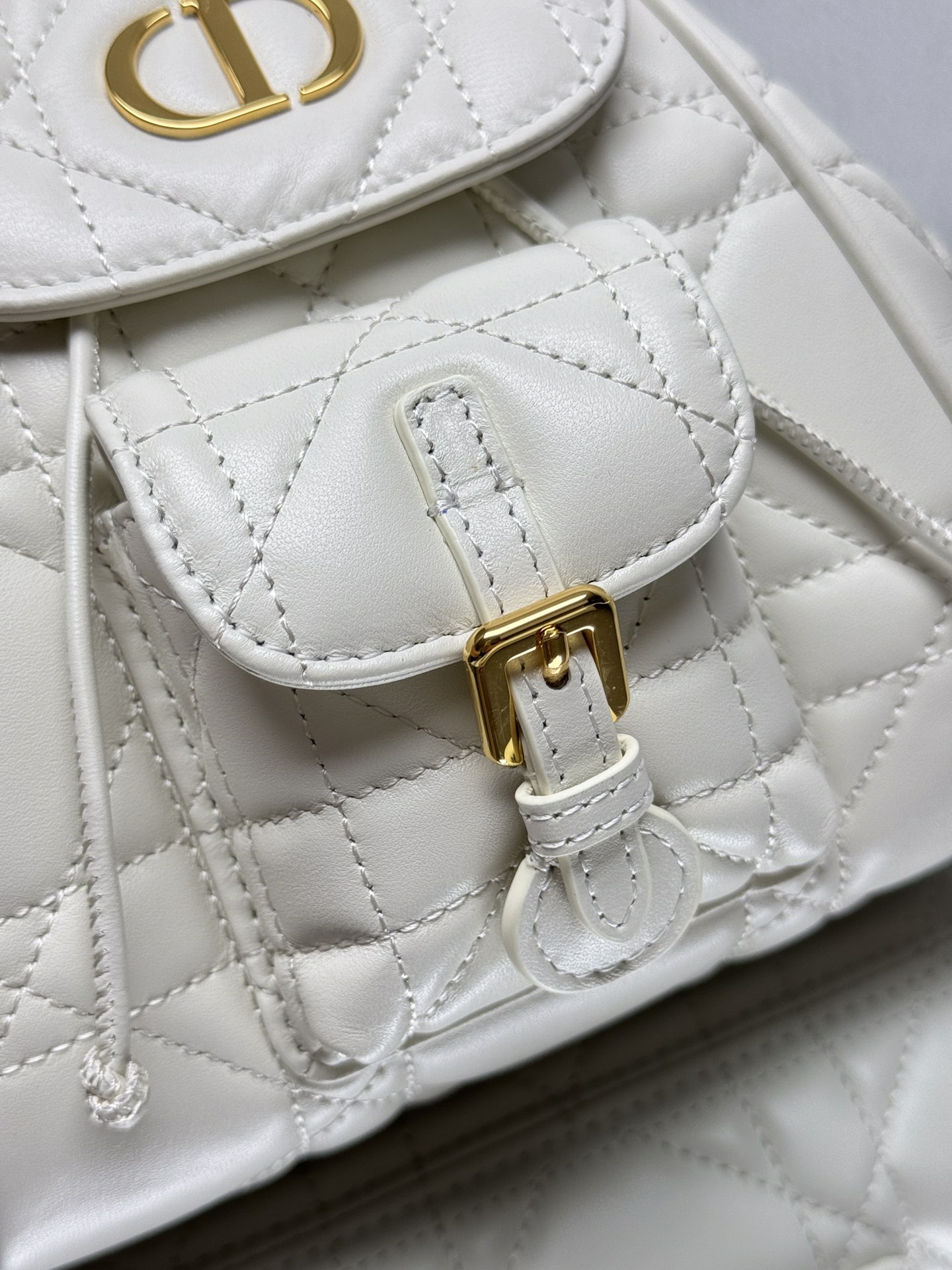 D10r Caro Backpack Small 19.5 x 18.5 x 8.5 cm