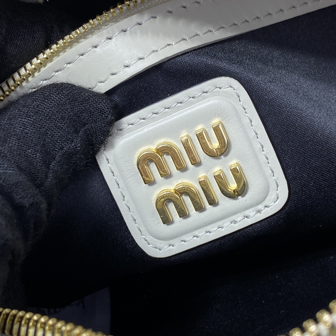 M1v M1v arcadie leather bag 10.5x22x7.5cm