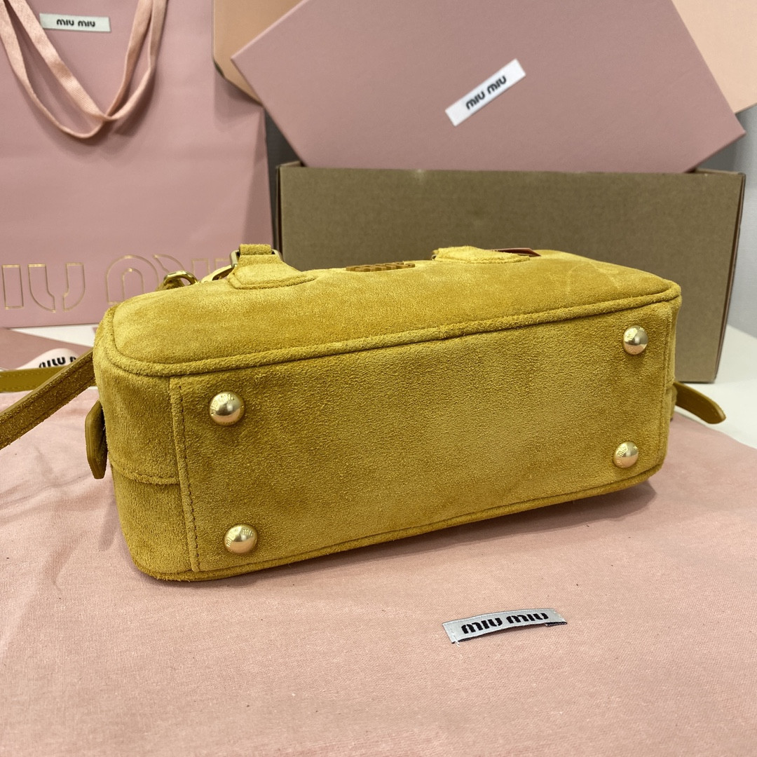 M1v M1v arcadie padded suede top-handle bag 22x10.5x7.5cm
