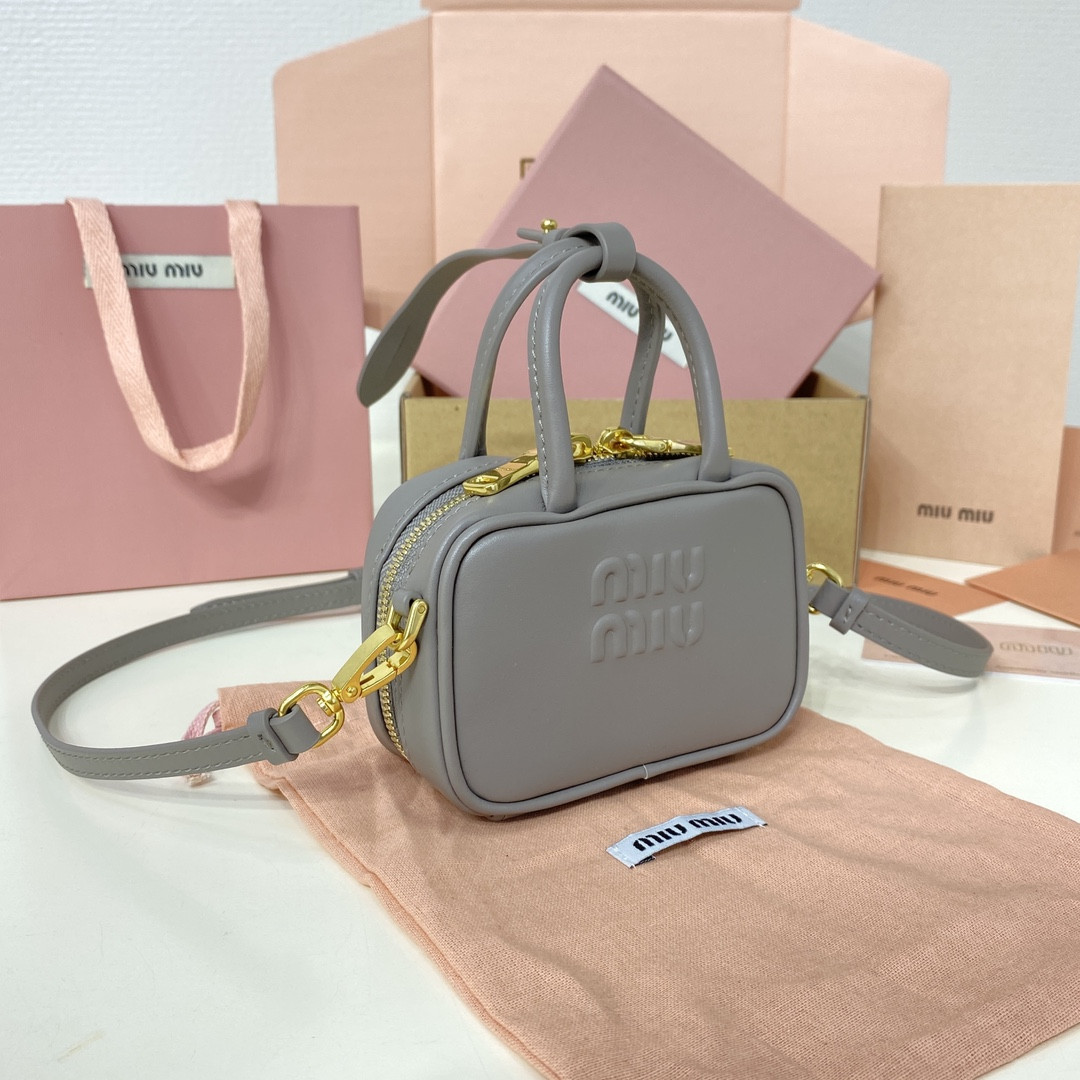 M1v M1v leather micro bag 7x11x4cm