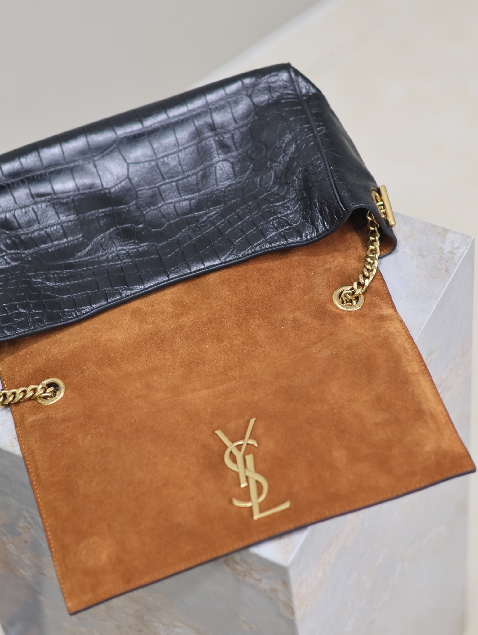 Y51 REVERSIBLE KATE 28.5x20x6cm