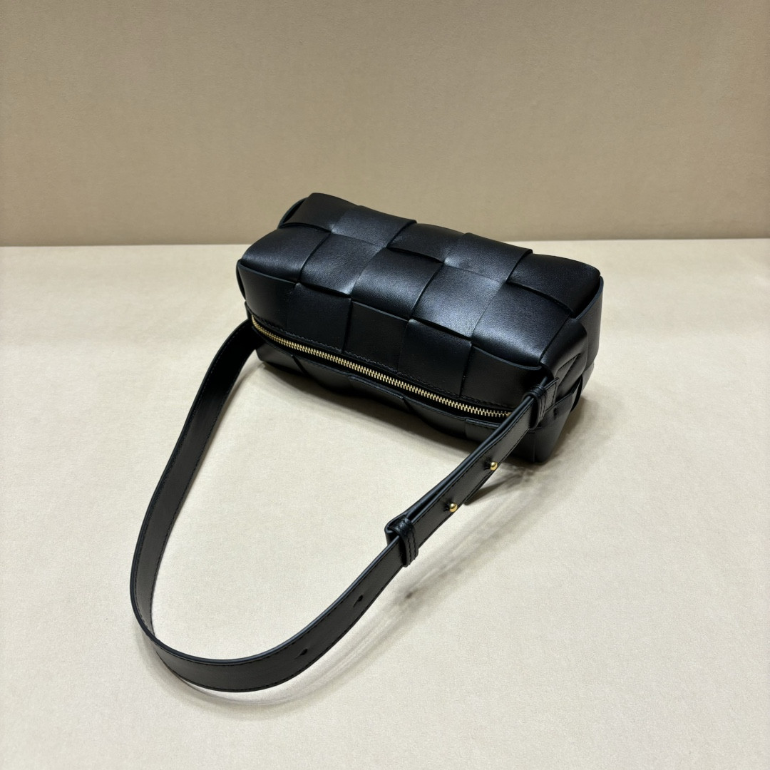 b0tt*ga ven*ta small bR1ck cassette 23.5x10x10cm