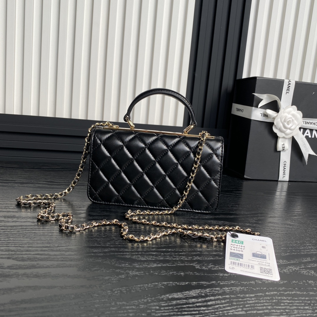 Ch**el 24B trendy cc 18.5x12x4cm