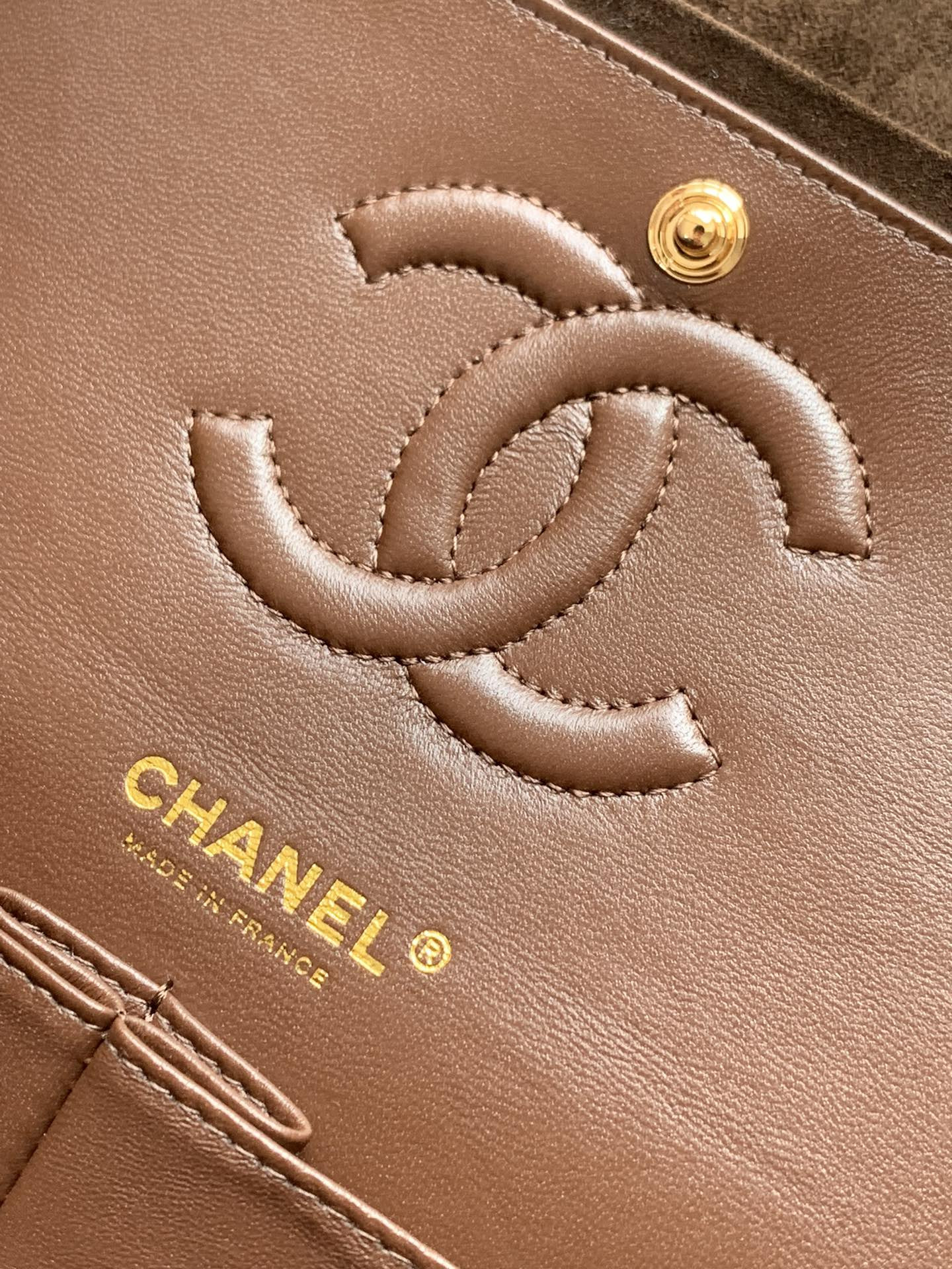 Ch**el CLASSIC 11.12 HANDBAG 25 15.5×25.5×6.5cm