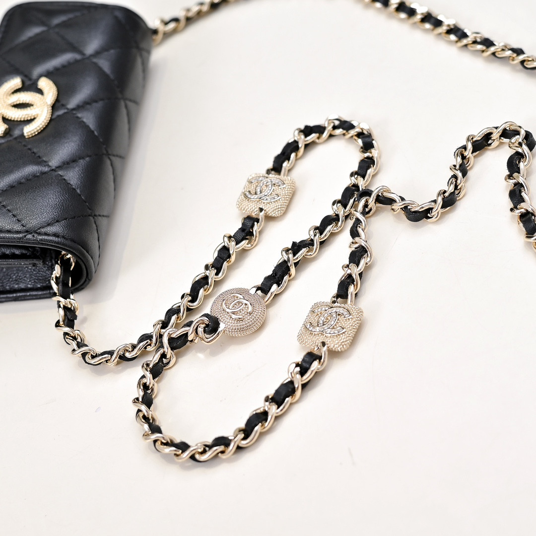 Ch**el Clutch with Chain 9.5x12.5x3.5cm