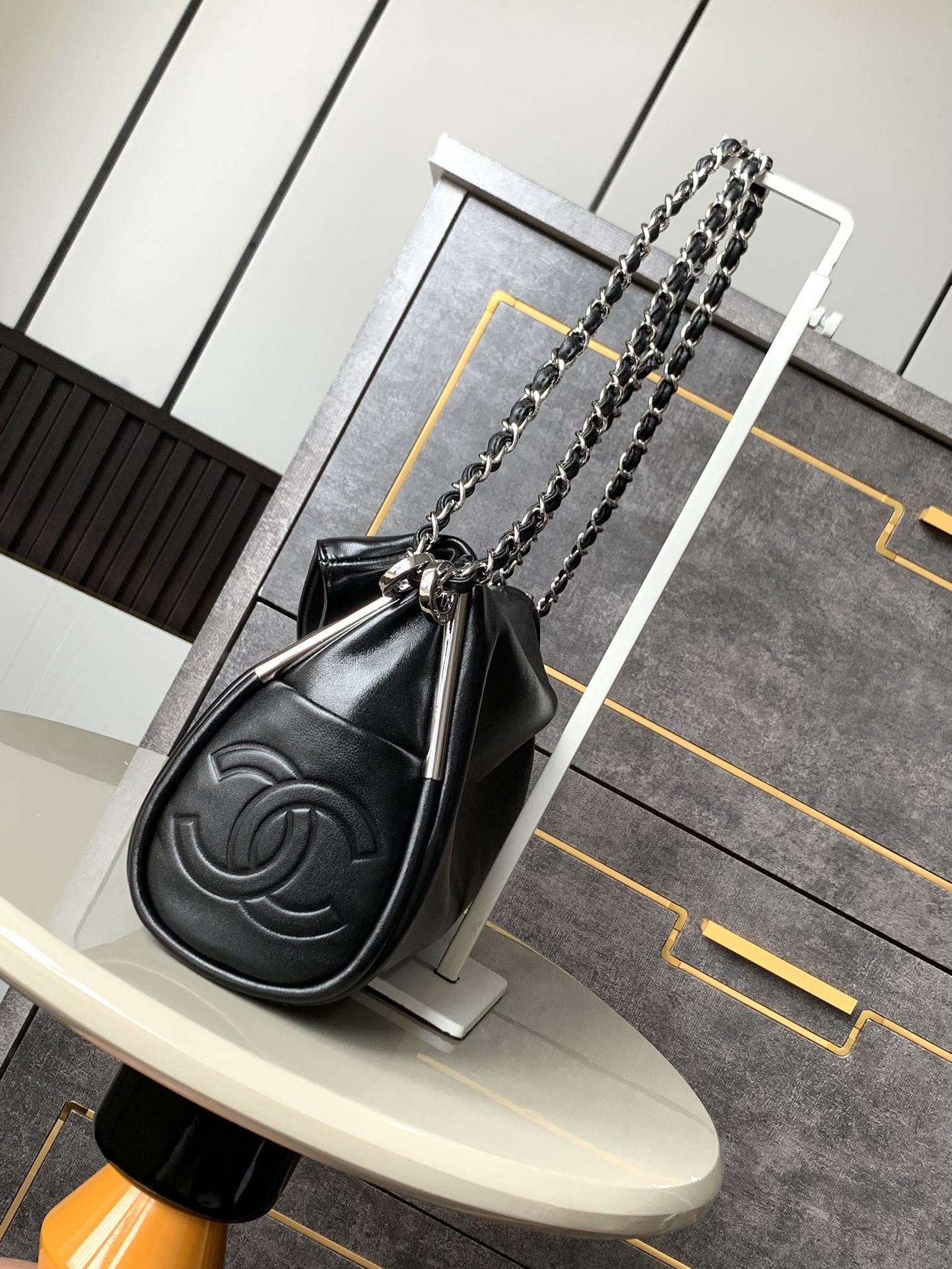 Ch**el OHANEL hobo bag 30x20x12cm
