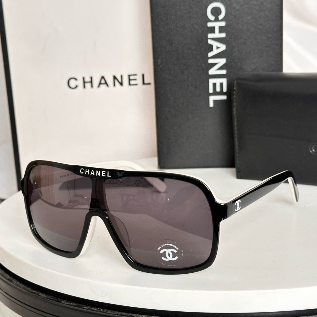 Ch**el Glasses CH9158