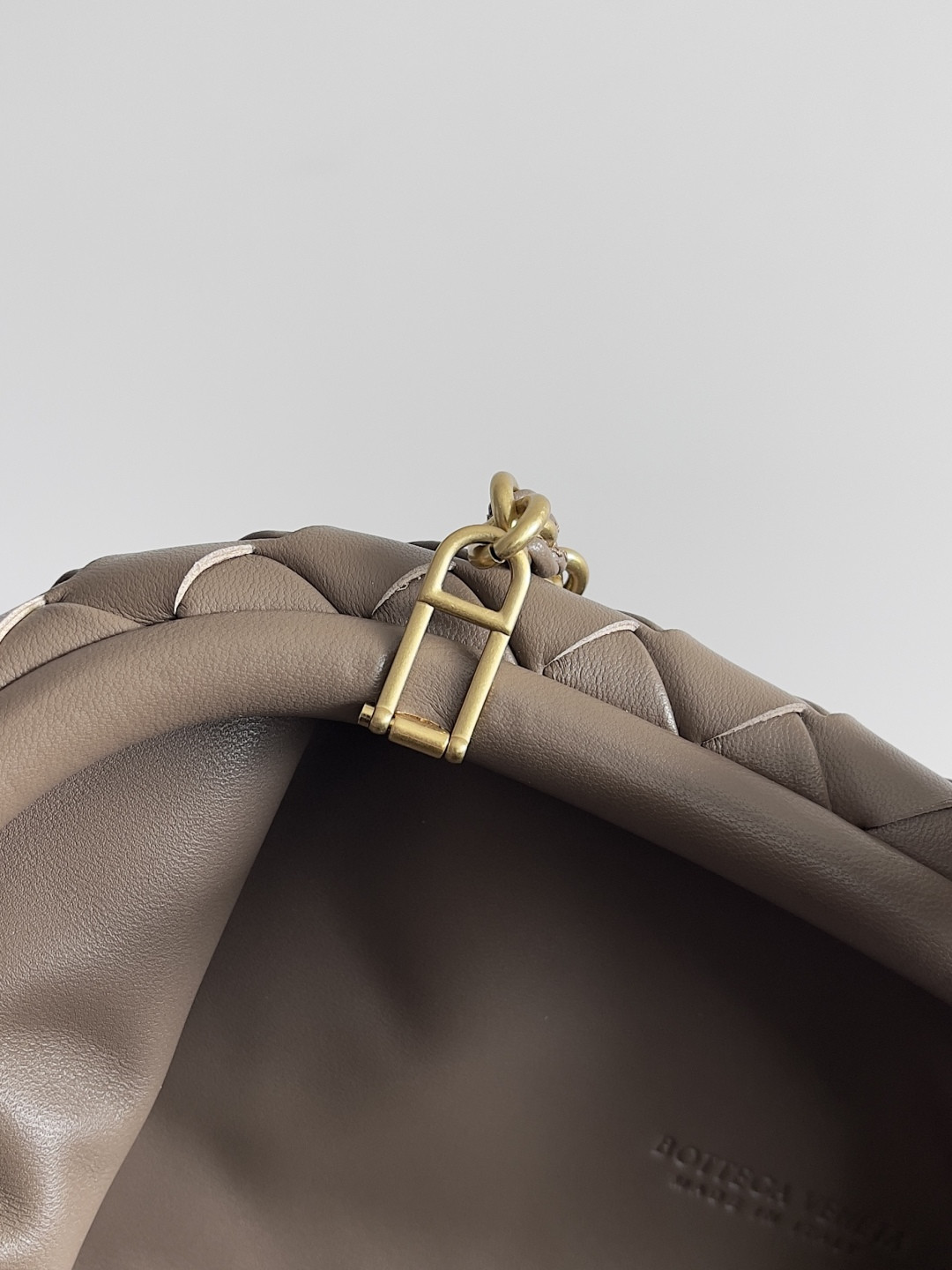 B0tt*ga Ven*ta LAUREN CLUTCH Andiamo Parachute 31x16.5x11cm