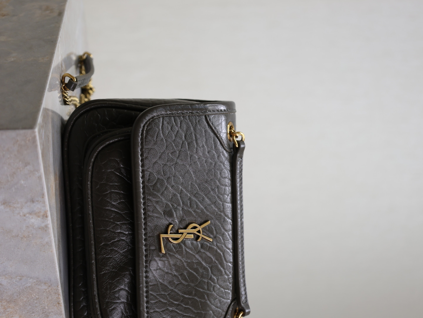Y51 Niki Mini in grained lambskin 828736 12.5x18x5cm
