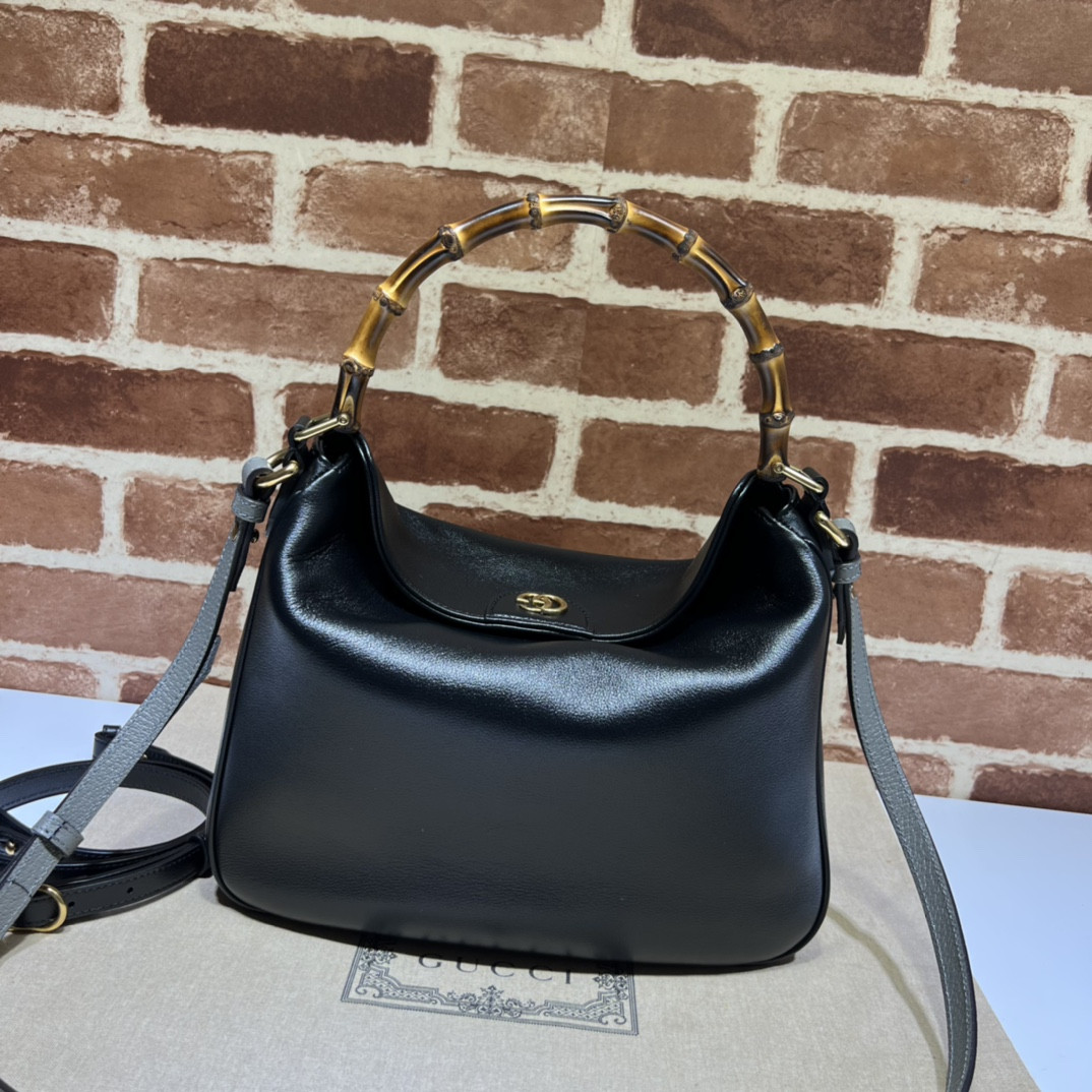 Gvc*1 Diana Medium shoulder bag 30x23x6.5cm