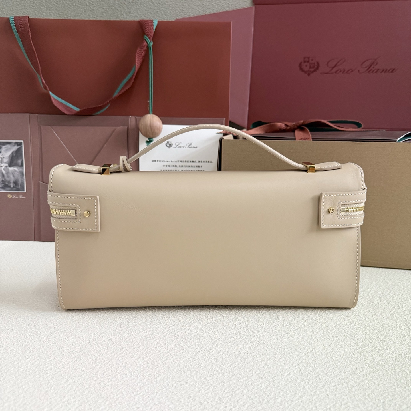 L0r0 P1ana Extra Clutch L29 29x14x3cm