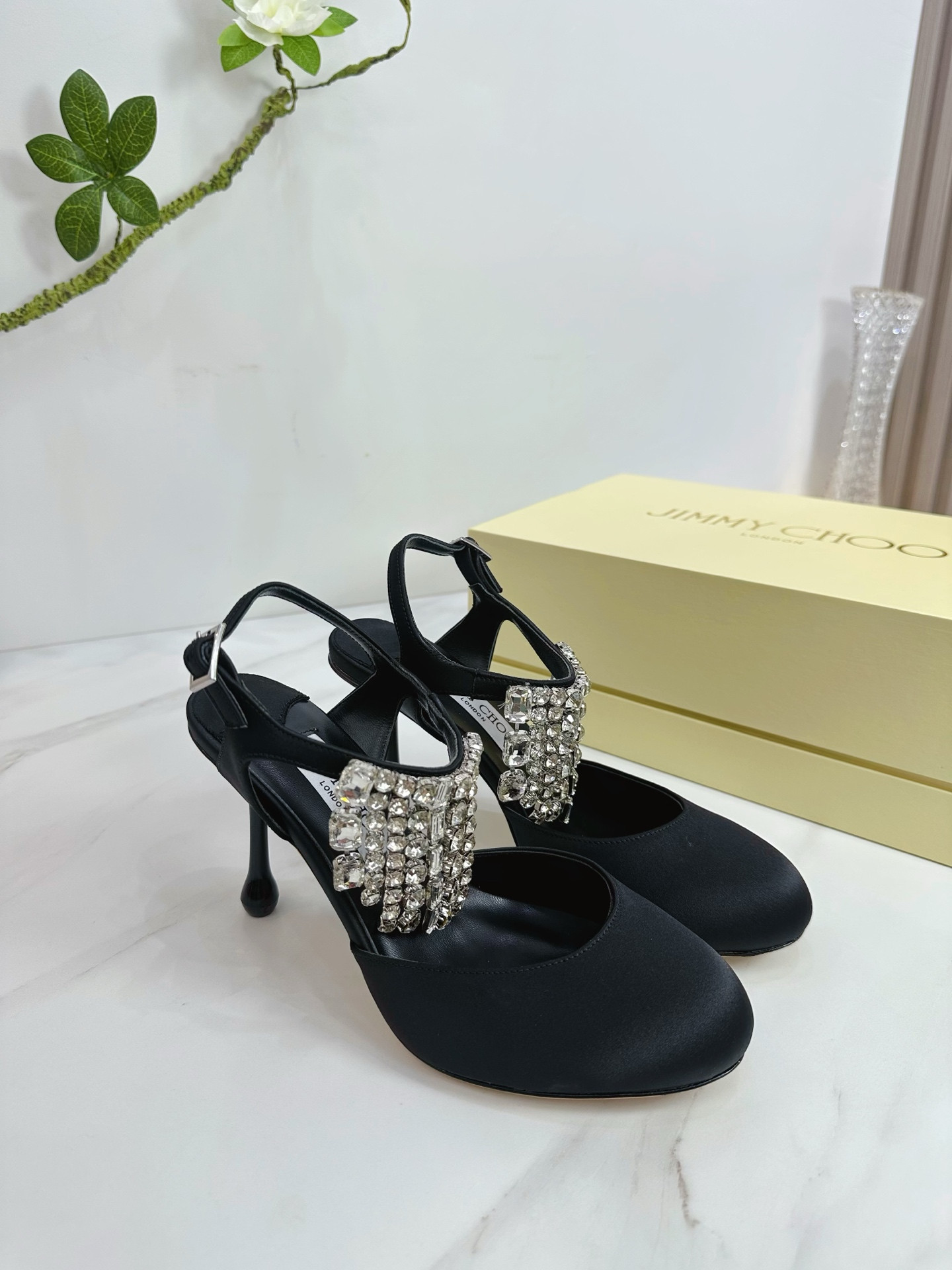 UA J1m*y Ch00 Verity Glitter Slingbacks 8.5cm
