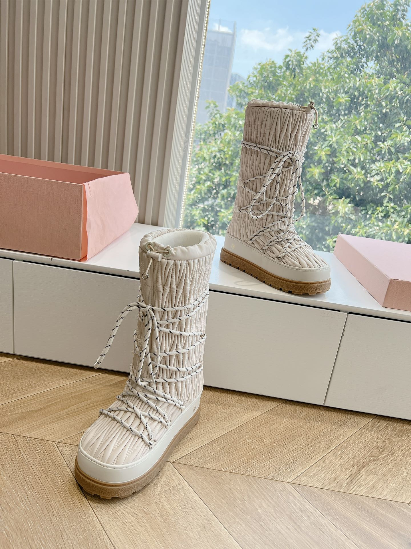 ua M1v M1v boot