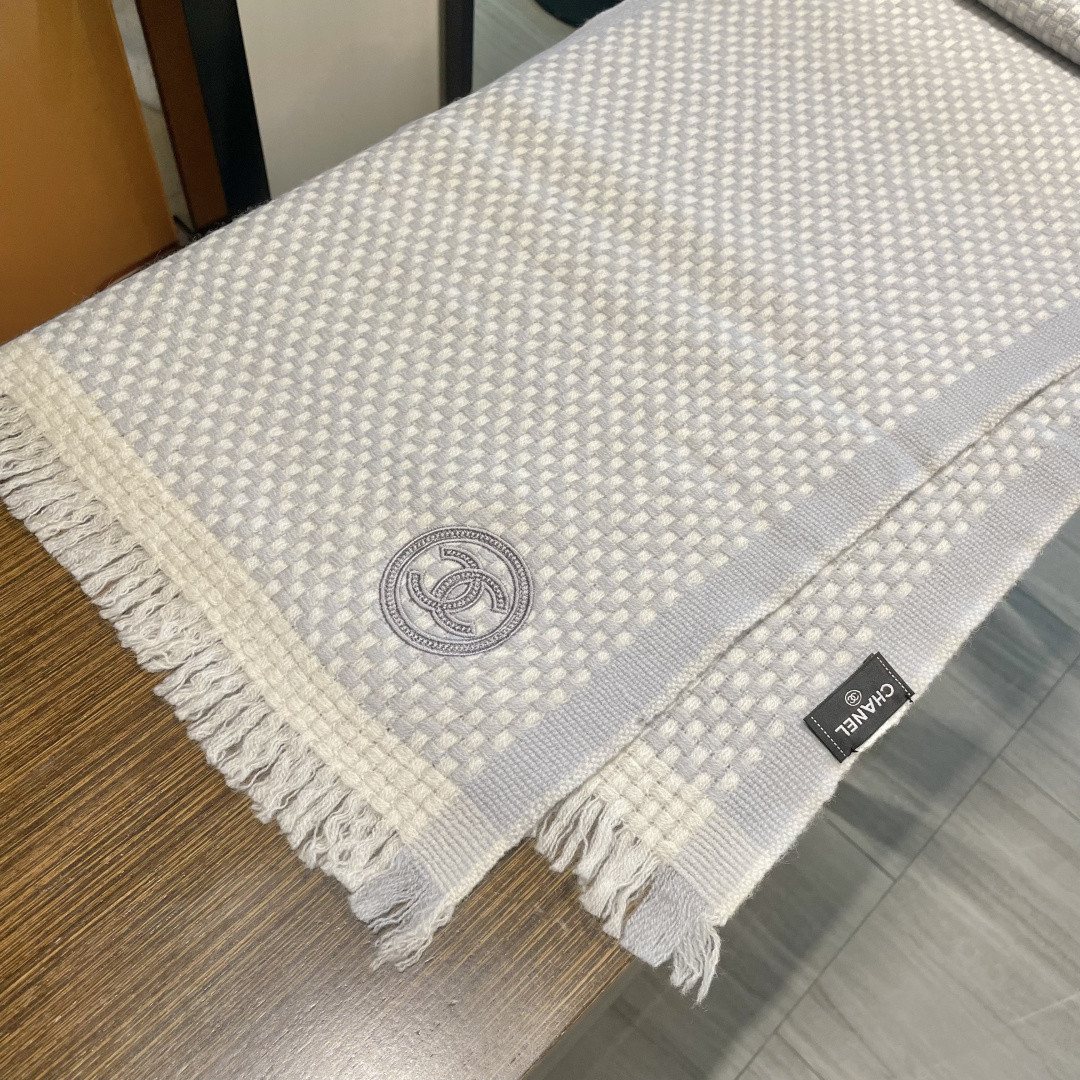 Ch**el scarf 35x200cm 100% wool