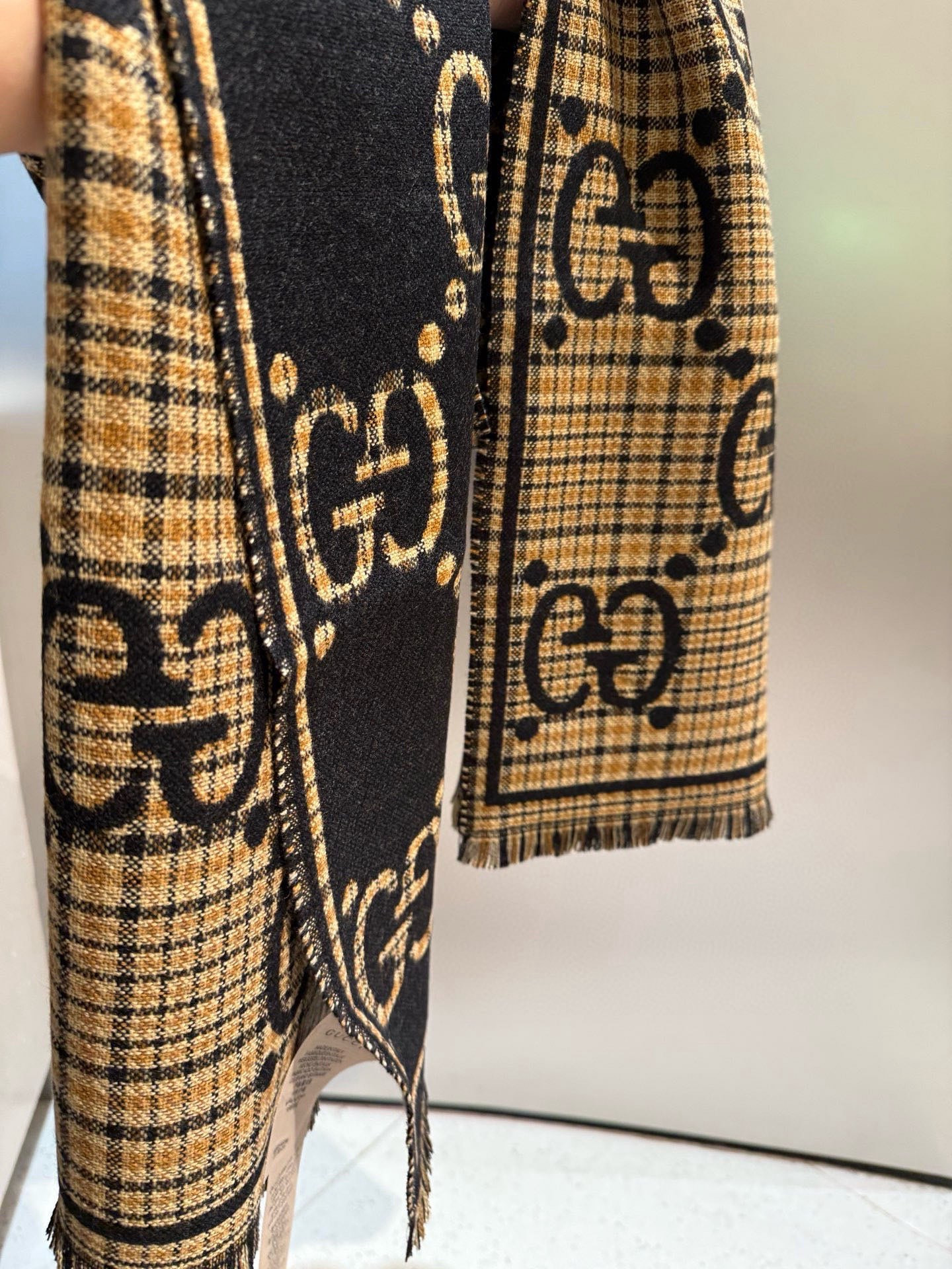 Gvc*1 scarf 47x180cm
