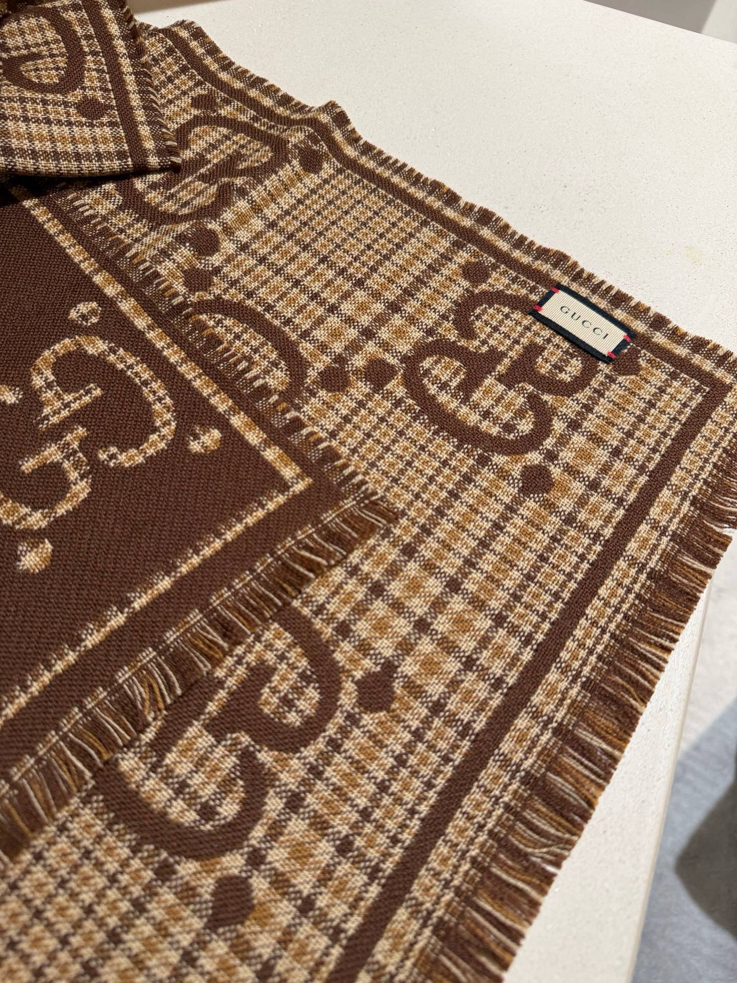Gvc*1 scarf 47x180cm