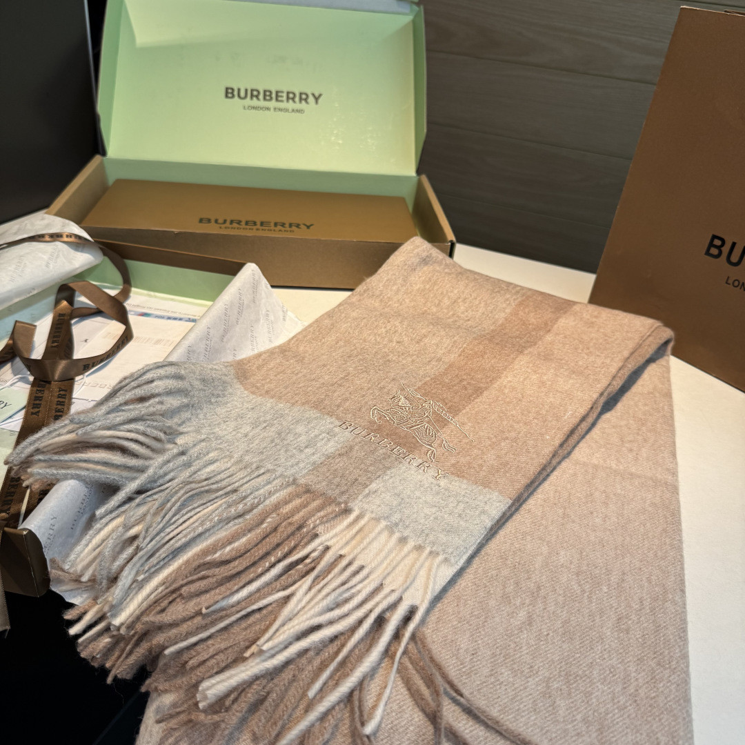 Bv*b*rry scarf 60x180cm 100% lambswool