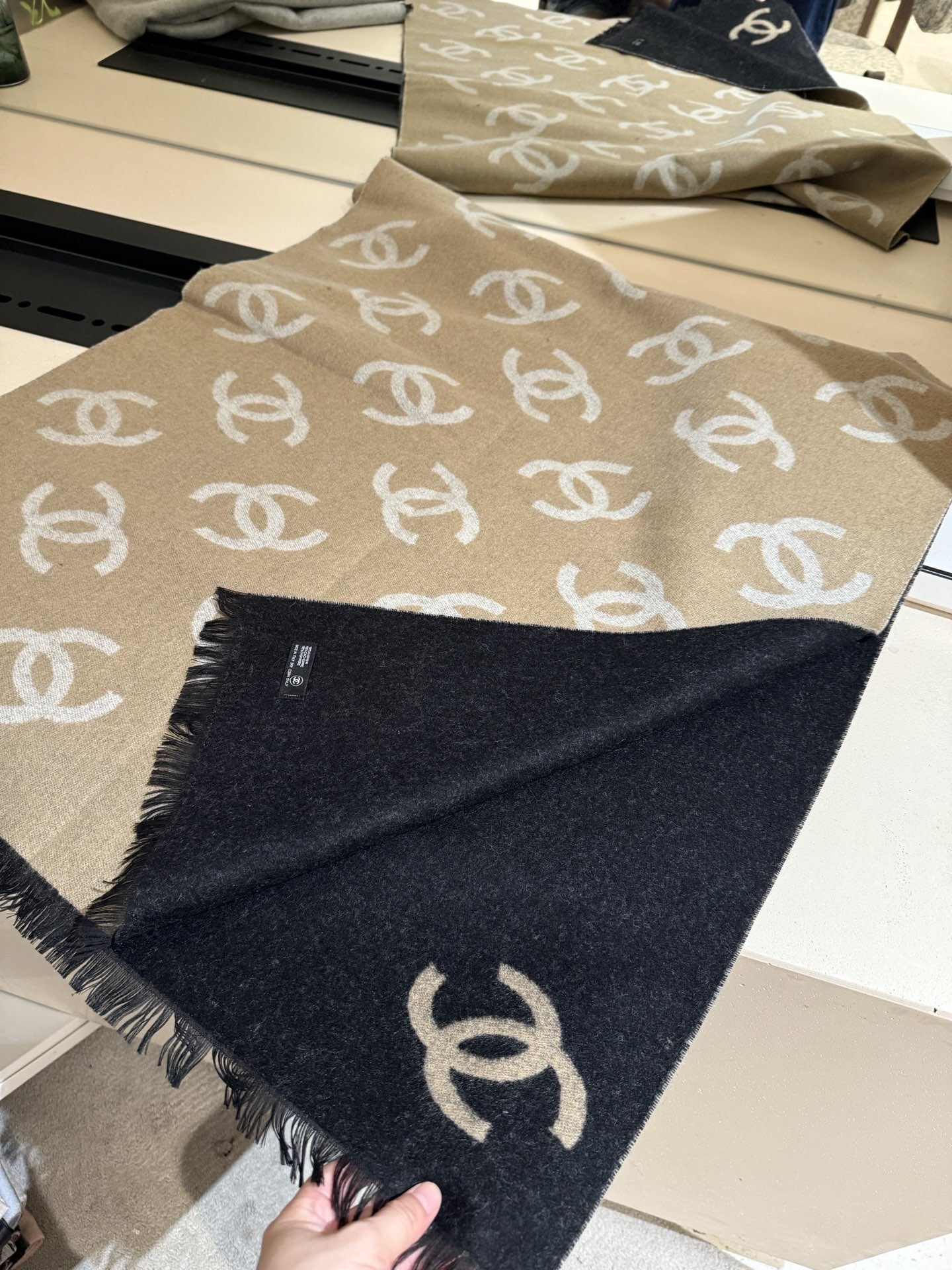 Ch**el scarf 70x205cm