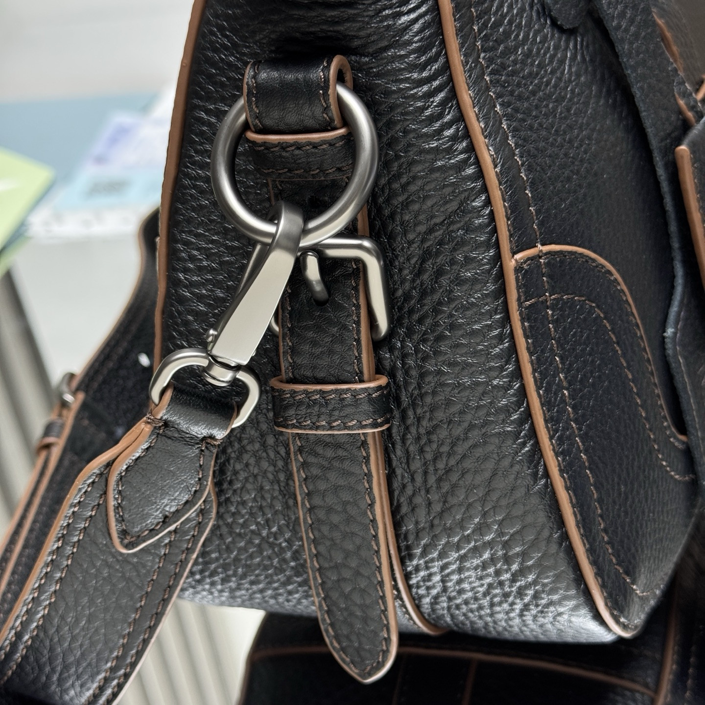 Pra*a Large Leather Tote Bag 22x35x11cm