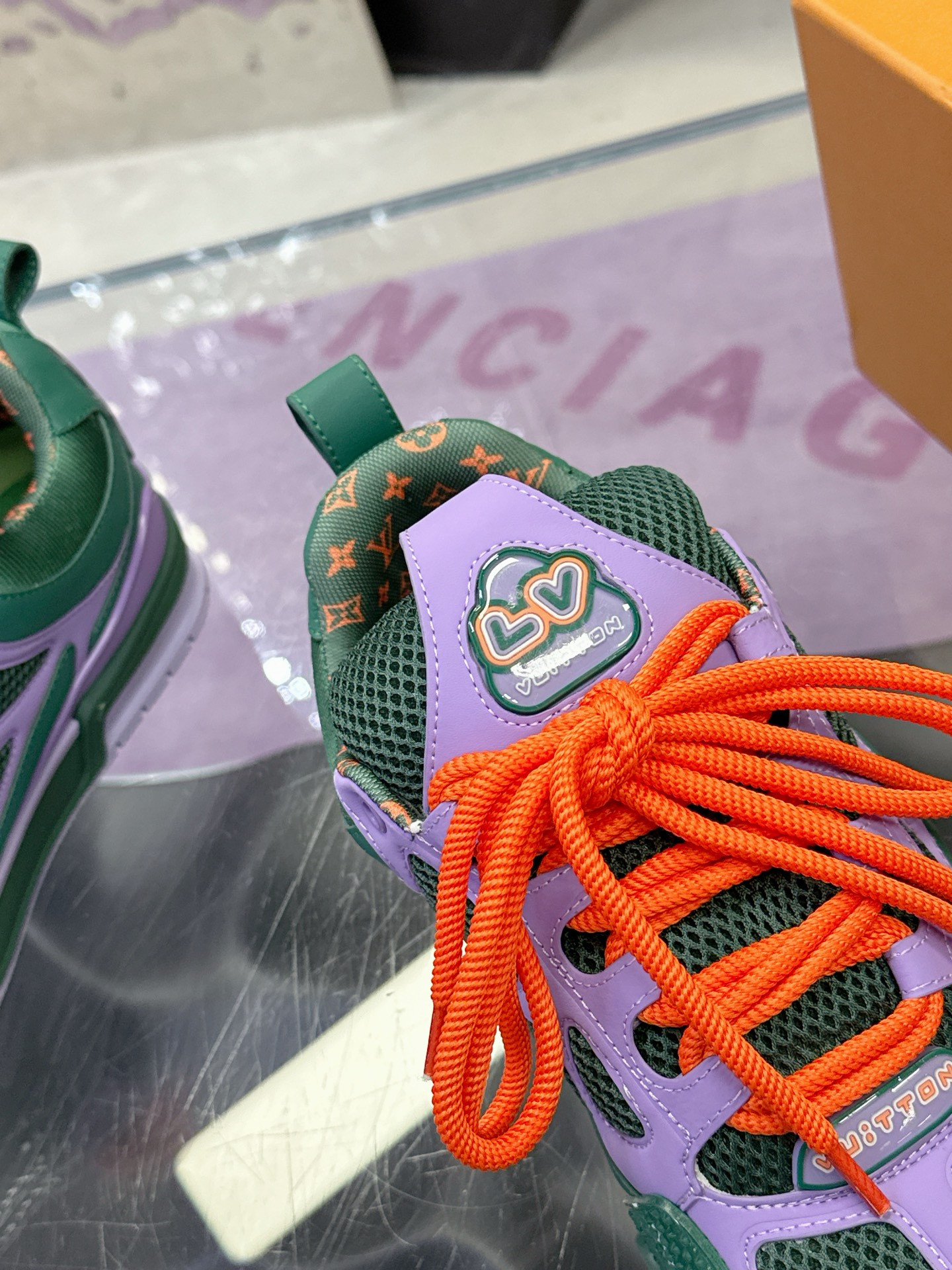 UA LV Skate Sneaker