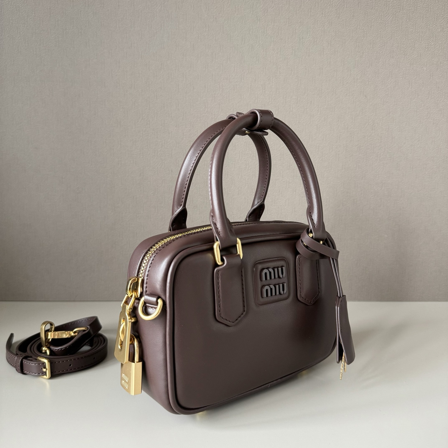 M1v M1v arcadie leather bag 13x19x6cm