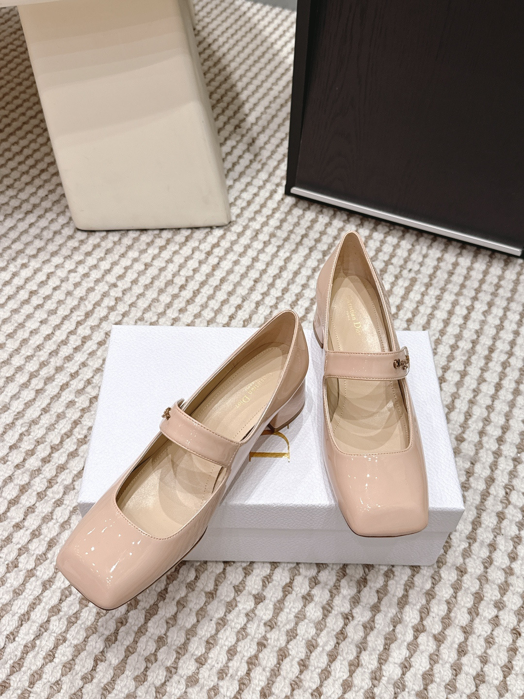 ua D10r lolita high heels