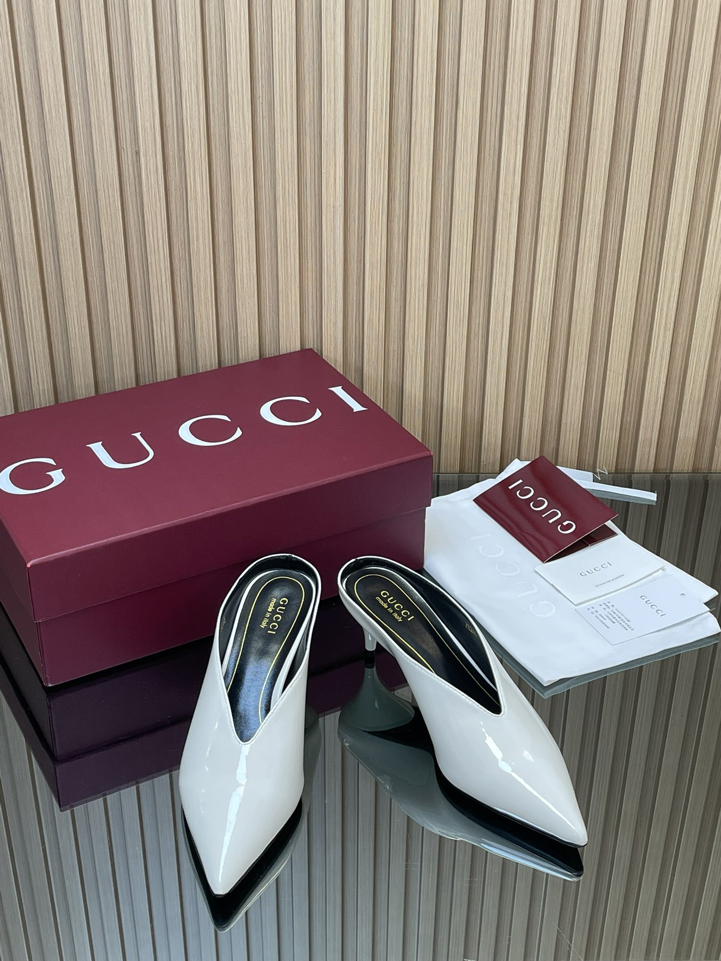 ua Gvc*1 97 heeled mule