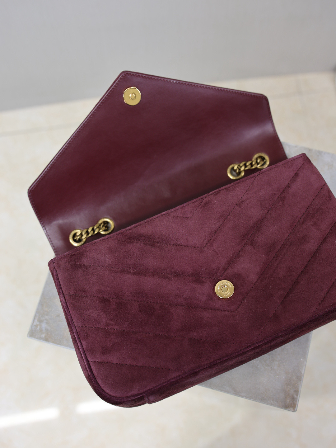 Y51 loulou medium in suede 29x17x8cm